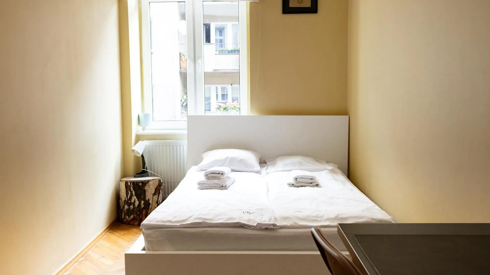 Homely 4 Bedroom Apartment - Old Town - By Upstairs Krakov