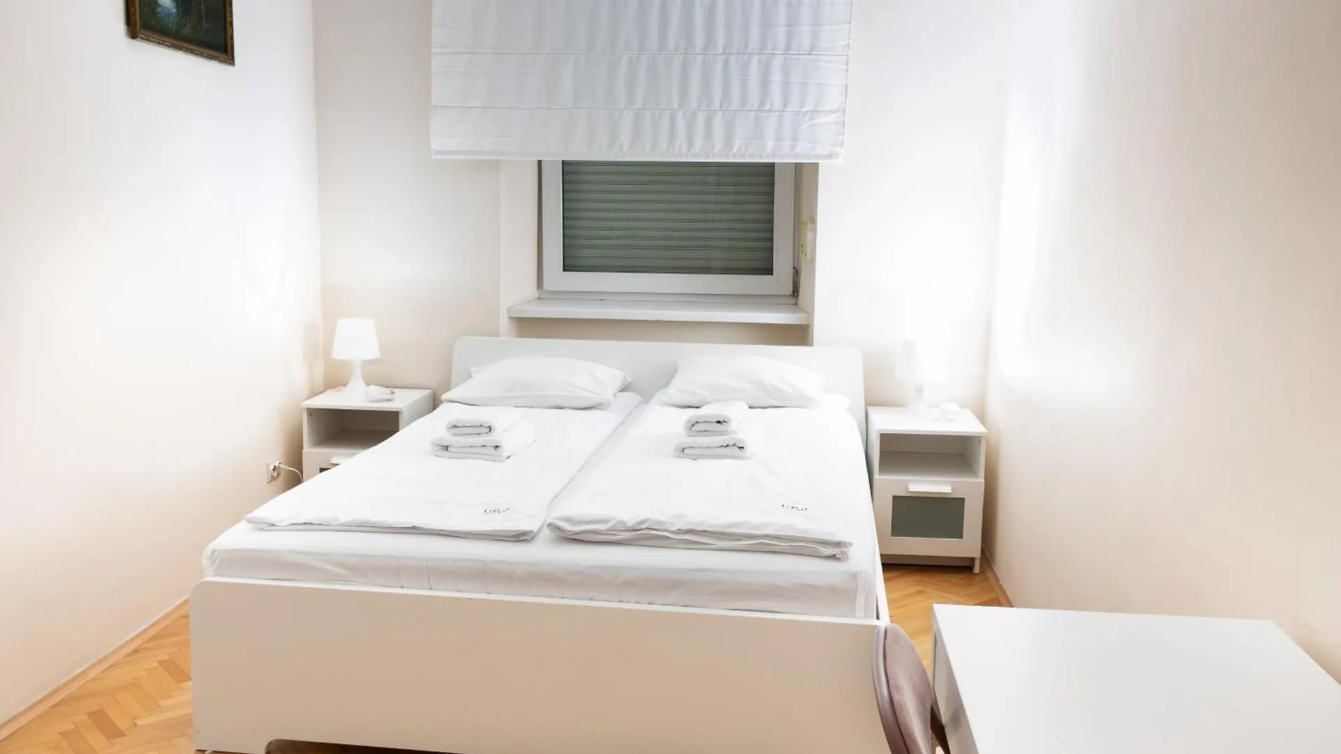 Homely 4 Bedroom Apartment - Old Town - By Upstairs Krakov