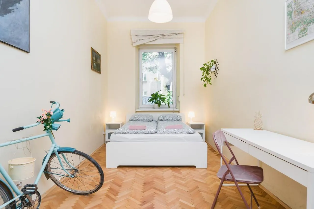 Homely 4 Bedroom Apartment - Old Town - By Upstairs Krakow 0*,  Poland