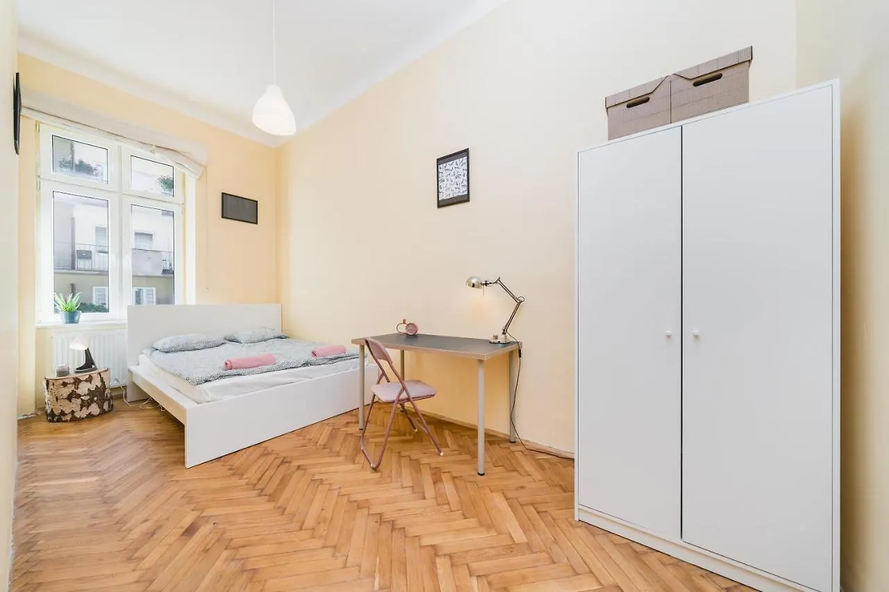 Homely 4 Bedroom Apartment - Old Town - By Upstairs Krakow