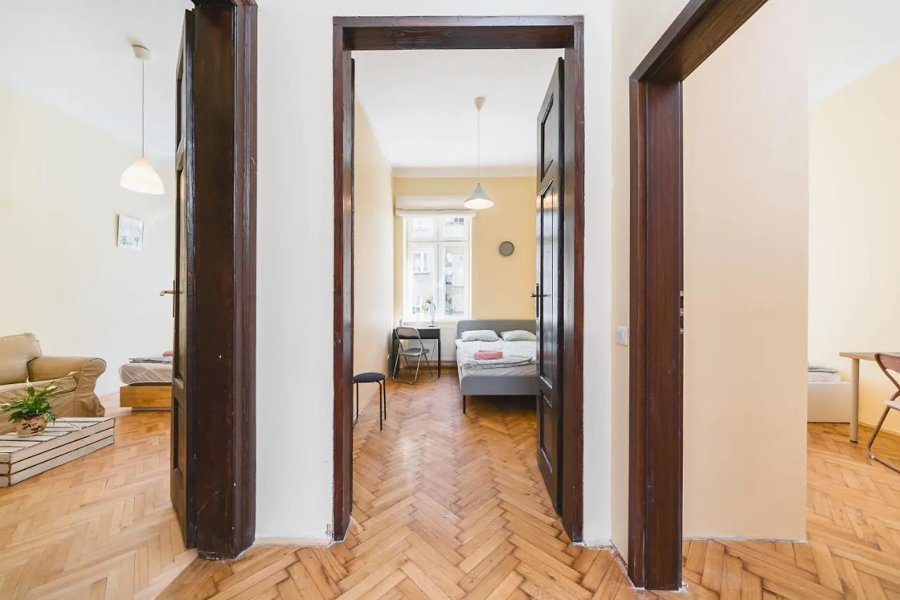 Homely 4 Bedroom Apartment - Old Town - By Upstairs Krakow