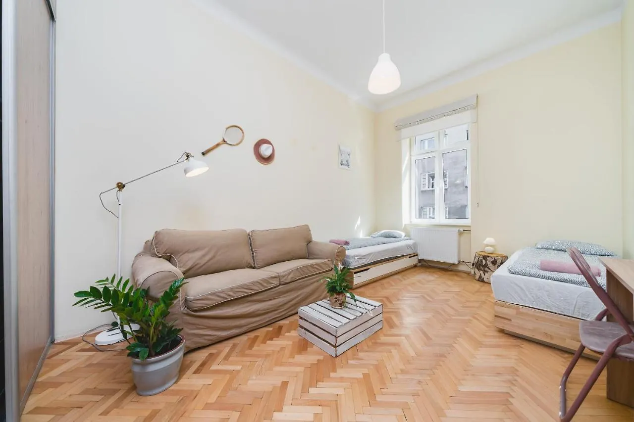 Homely 4 Bedroom Apartment - Old Town - By Upstairs Krakow Poland