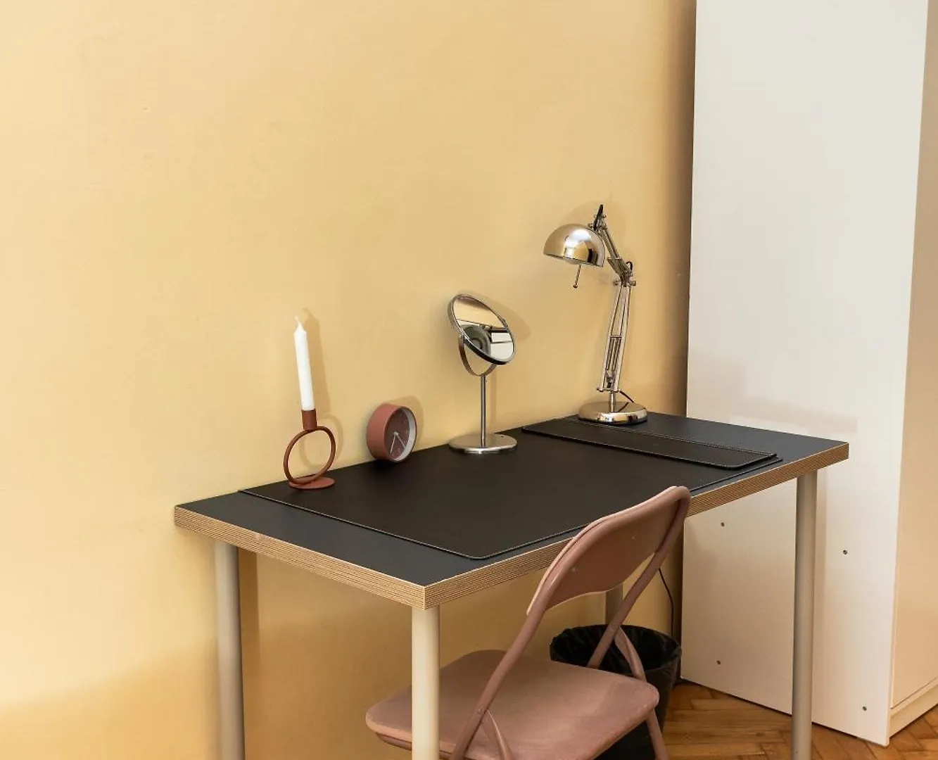 Homely 4 Bedroom Apartment - Old Town - By Upstairs Krakow